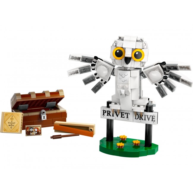 LEGO HARRY POTTER HEDWIG AT 4 PRIVET DRIVE