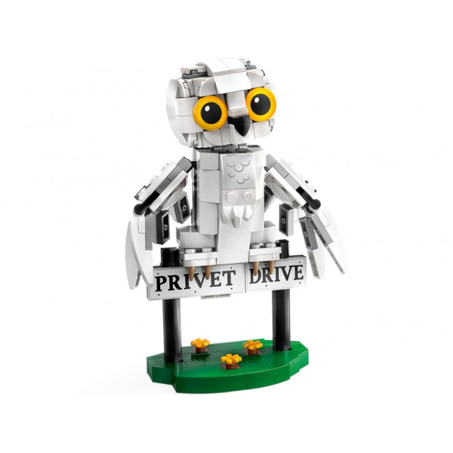 LEGO HARRY POTTER HEDWIG AT 4 PRIVET DRIVE