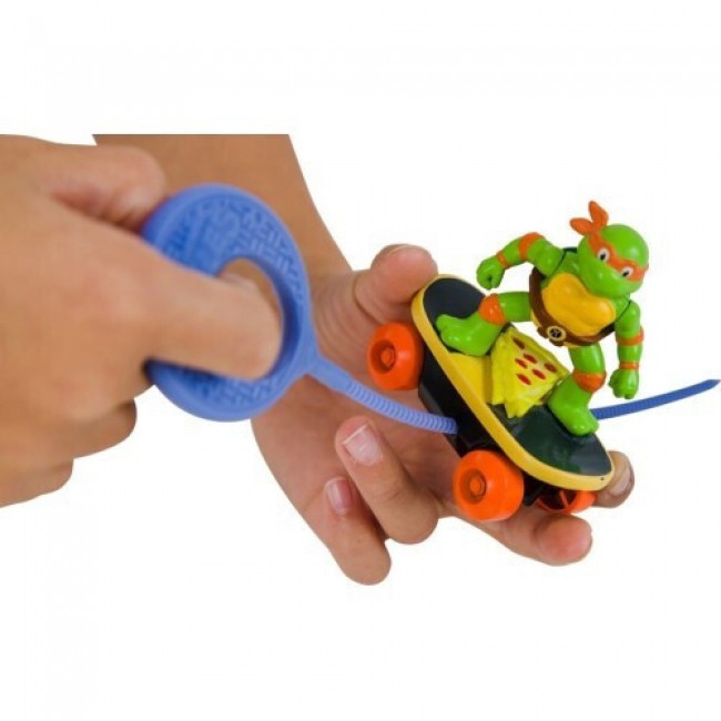 TMNT MOVIE  NINJA TURTLES SKATE ΜΕ ΜΙΝΙ ΦΙΓΟΥΡΑ (4 ΣΧΕΔΙΑ)