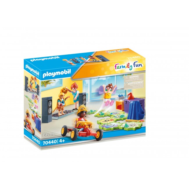 PLAYMOBIL FAMILY FUN KIDS CLUB