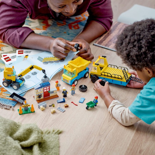 LEGO CITY CONSTRUCTION TRUCKS AND WRECKING BALL CRANE